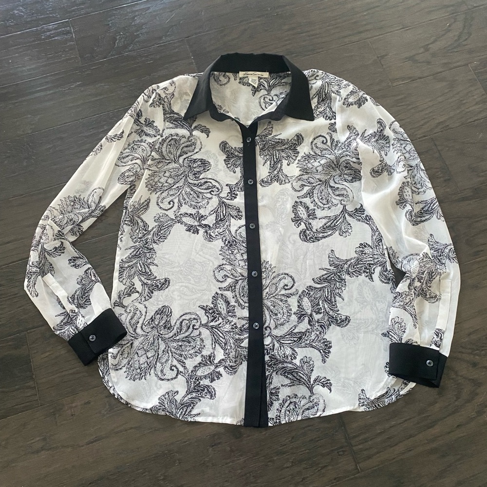 Kenneth Cole Button Down White Sheer Shirt Size Small
